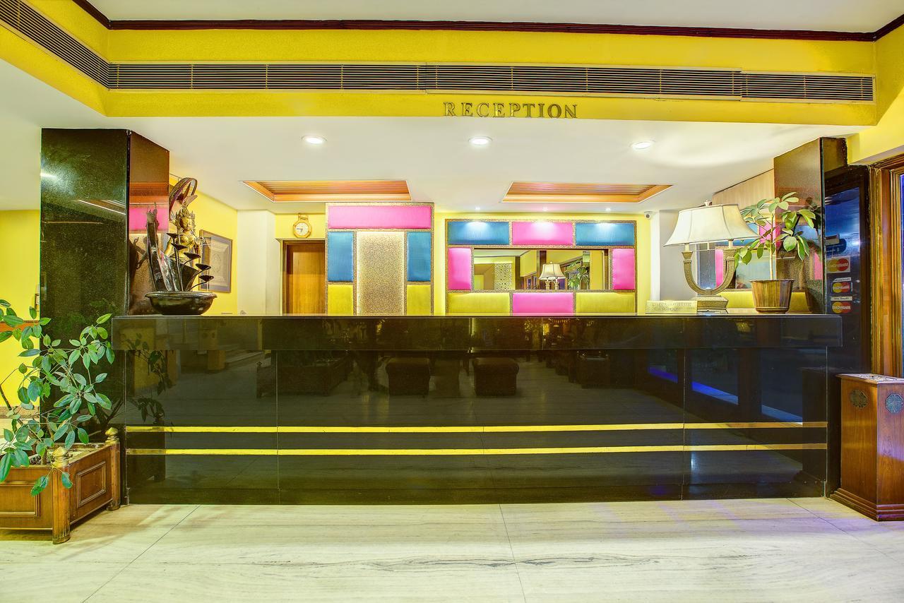 Hotel Ajanta Continental デヘラードゥーン エクステリア 写真